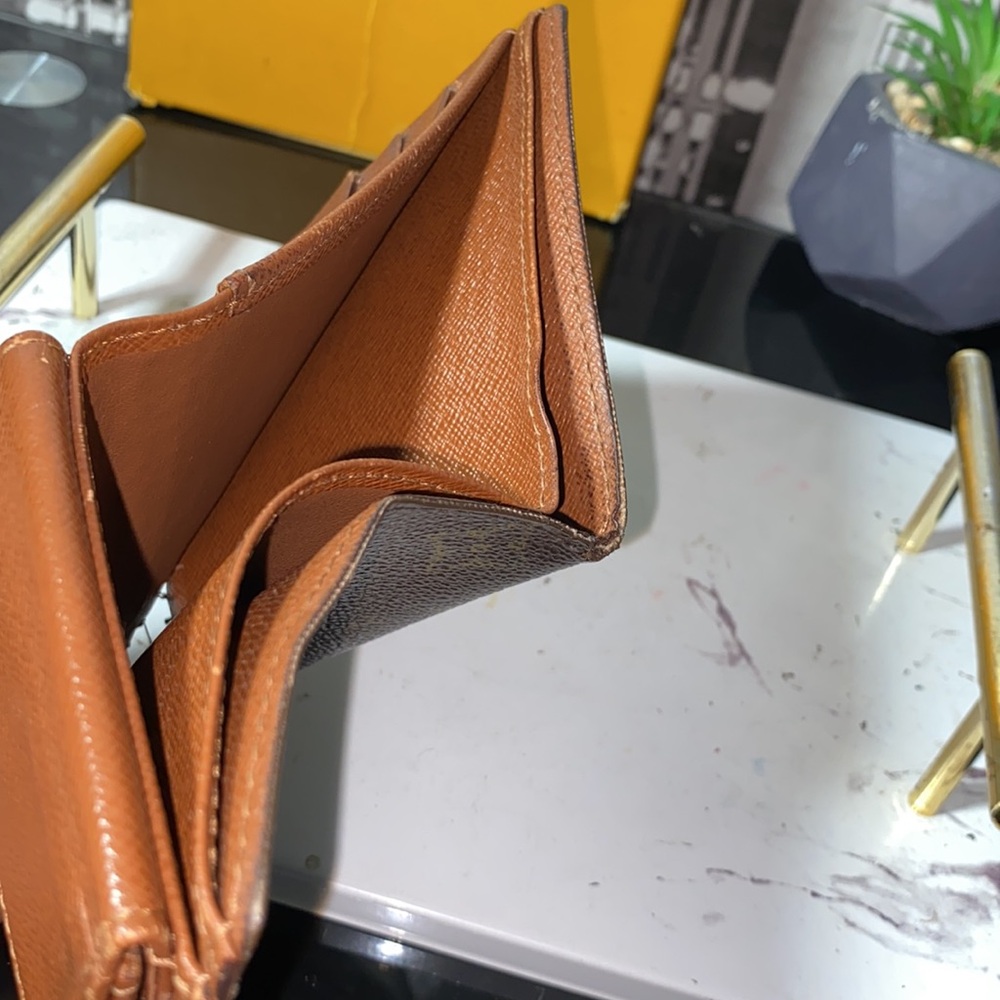 Authentic Louis Vuitton Monogram Bifold Marco Wallet - Picture 6 of 13